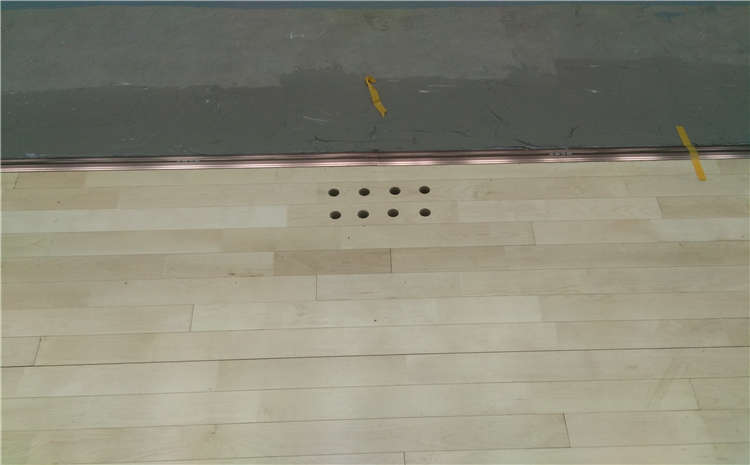 枫桦木舞台木地板哪个品牌好？