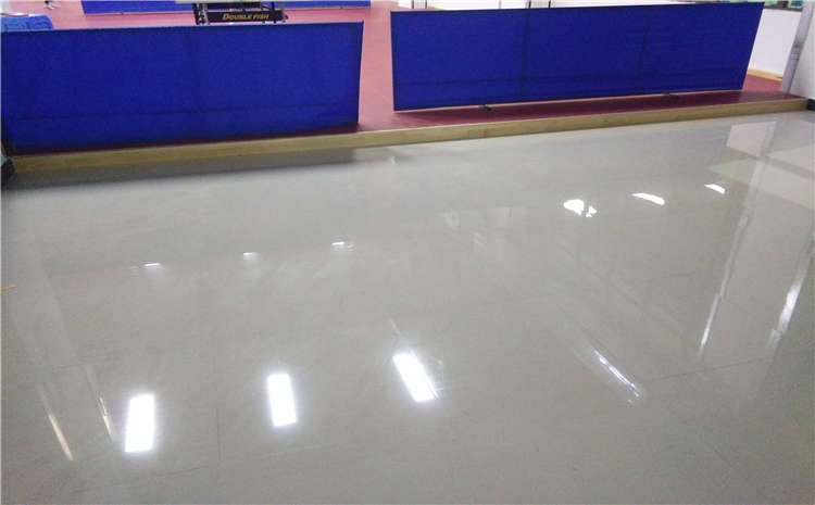 篮球馆面板毛地板铺装方法