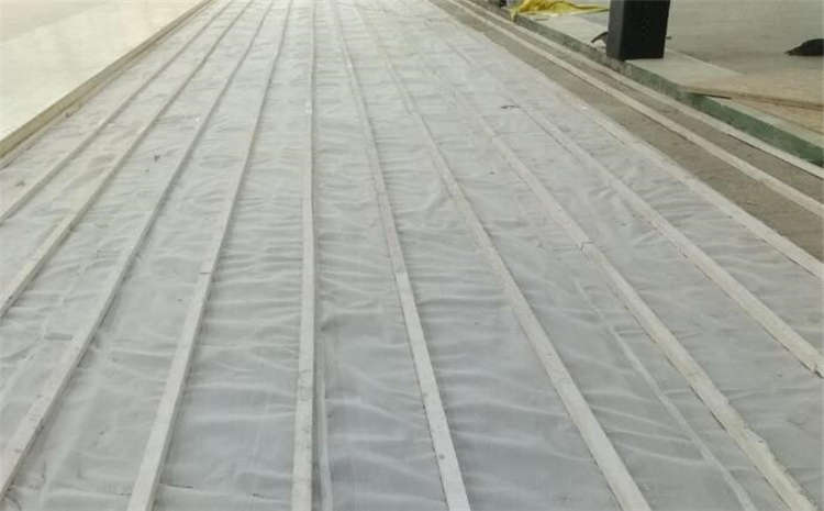 学校运动体育地板哪个品牌好？