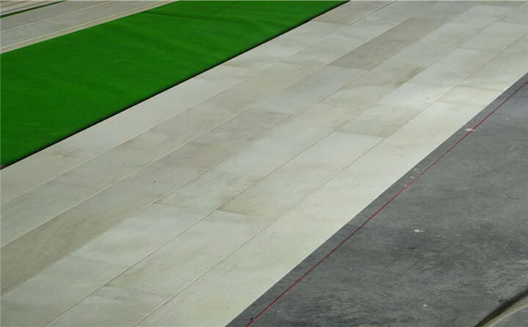 24厚体育木地板多少钱一平米?