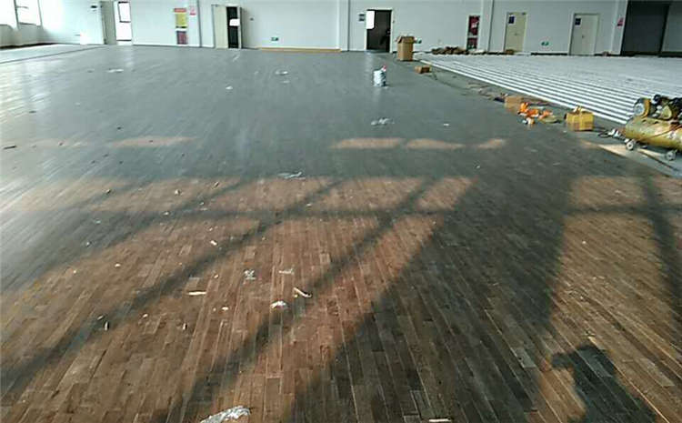 专业的体育运动地板批发