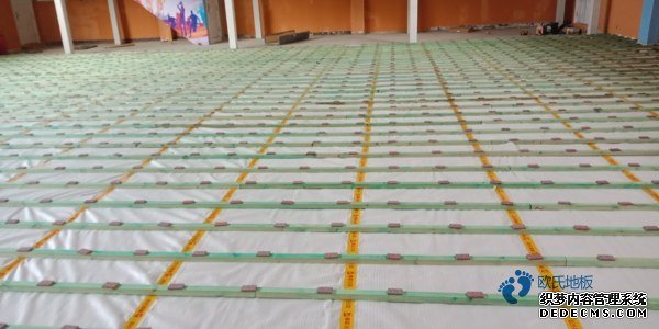 枫木篮球地板多少钱